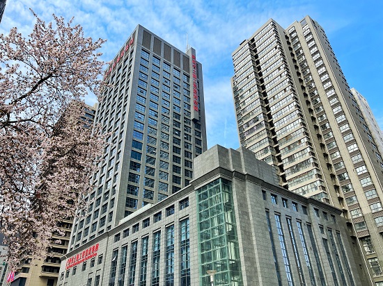 2015年，喬遷至高新區光泰路7號自建辦公大樓.jpg